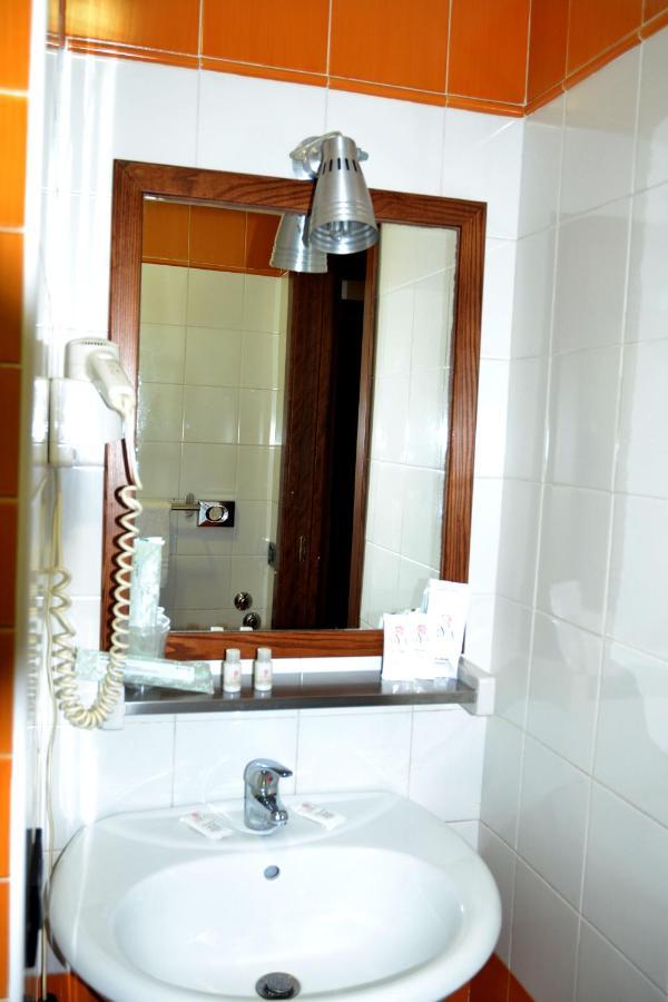 Hotel Fly Casoria Bagian luar foto