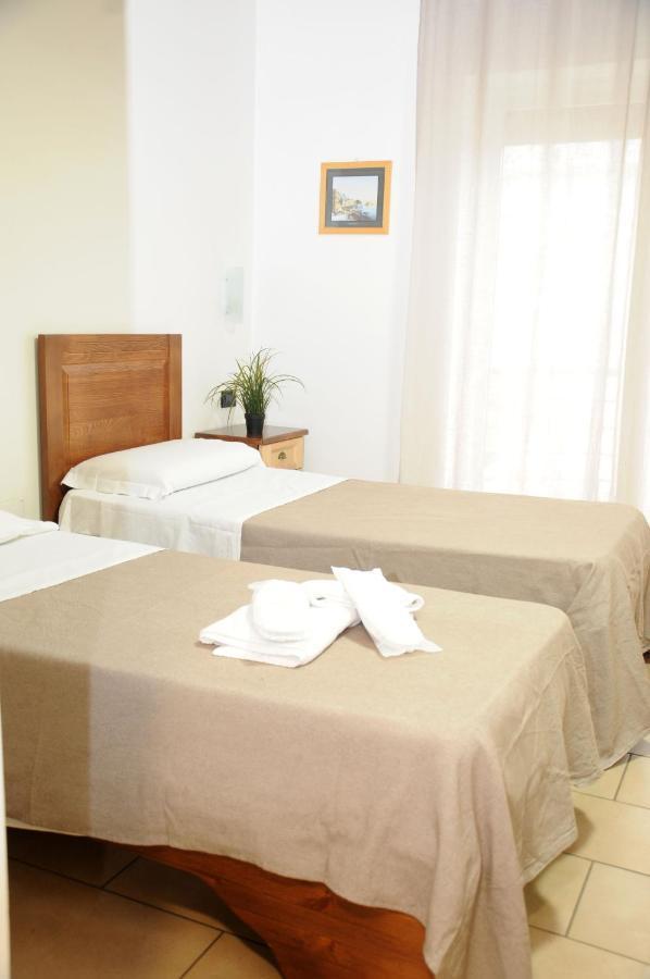 Hotel Fly Casoria Bagian luar foto