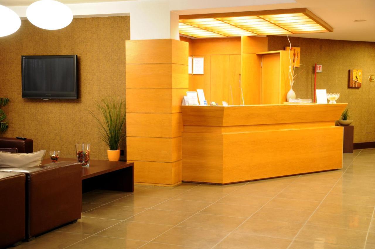 Hotel Fly Casoria Bagian luar foto