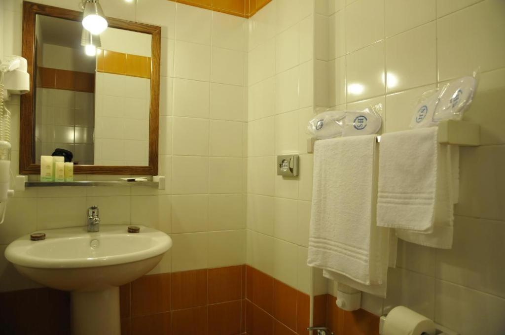Hotel Fly Casoria Bagian luar foto