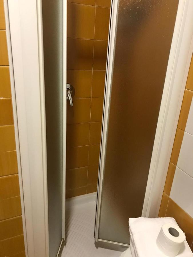 Hotel Fly Casoria Bagian luar foto